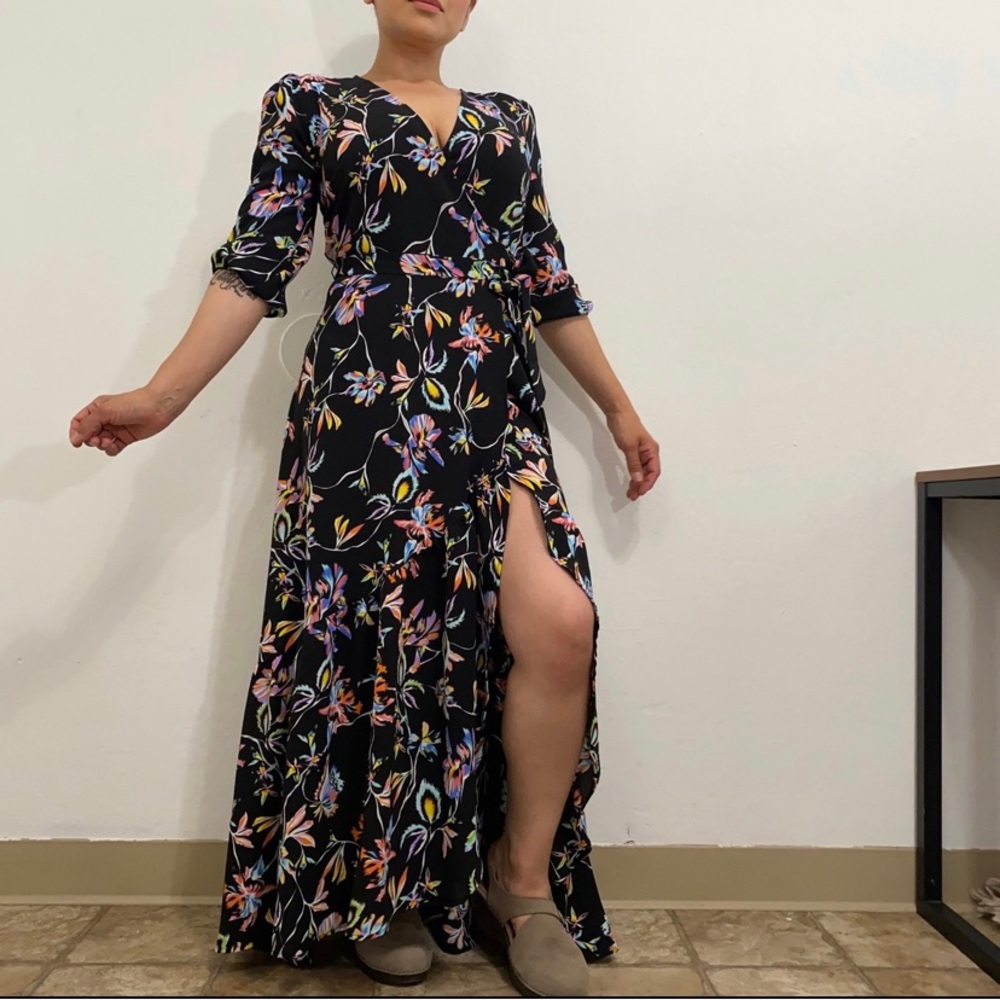 Bar III Women’s XS Black Floral Wrap Maxi Flare Dress Half Sleeve Casual